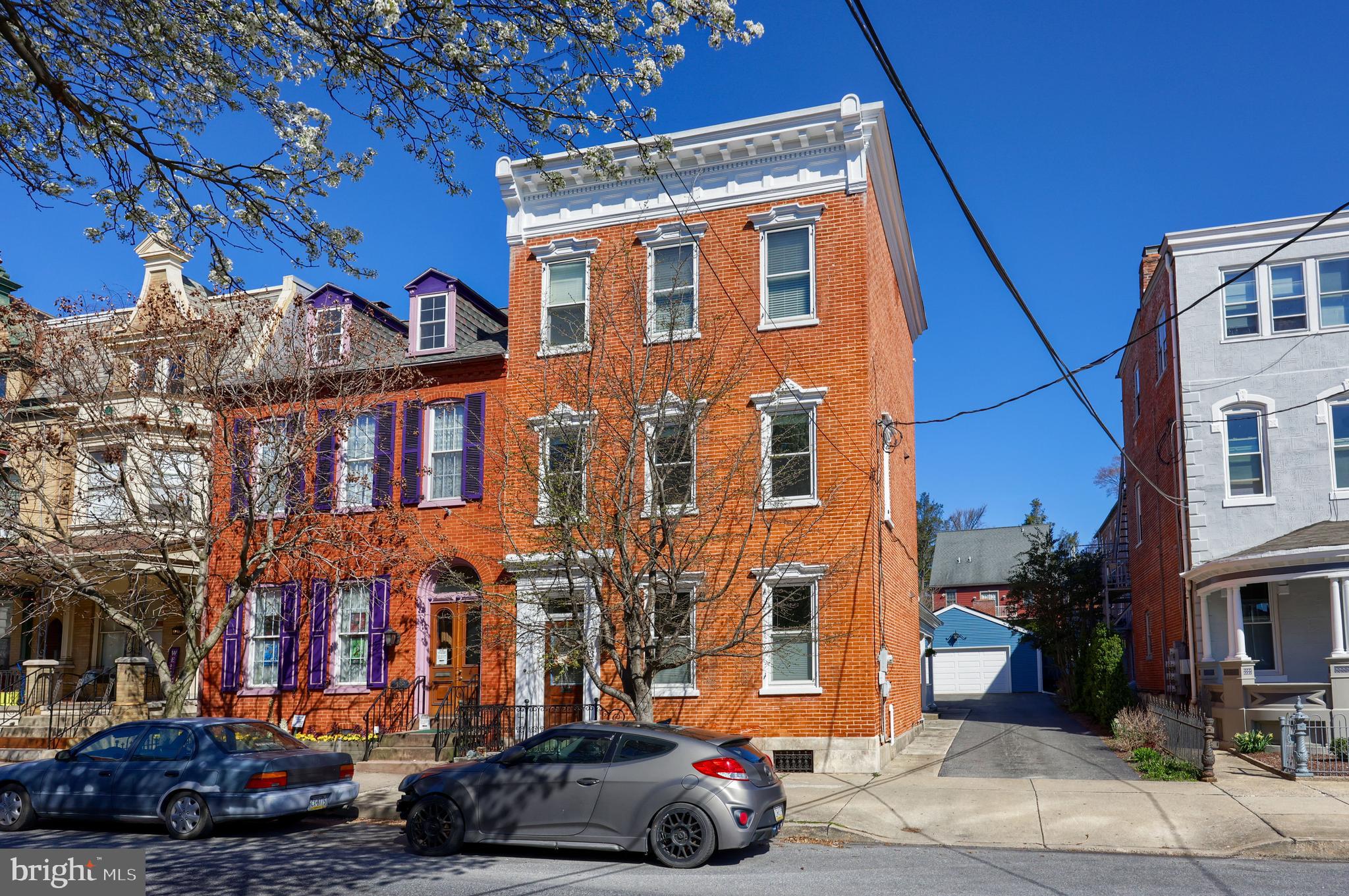 LANCASTER NORTHWEST - Residential