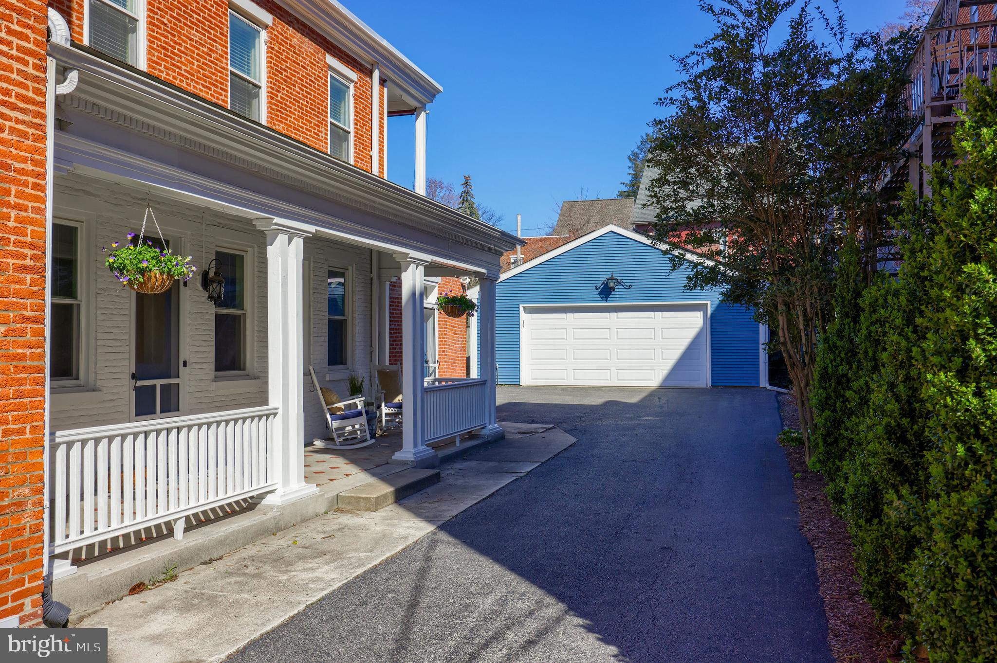 LANCASTER NORTHWEST - Residential