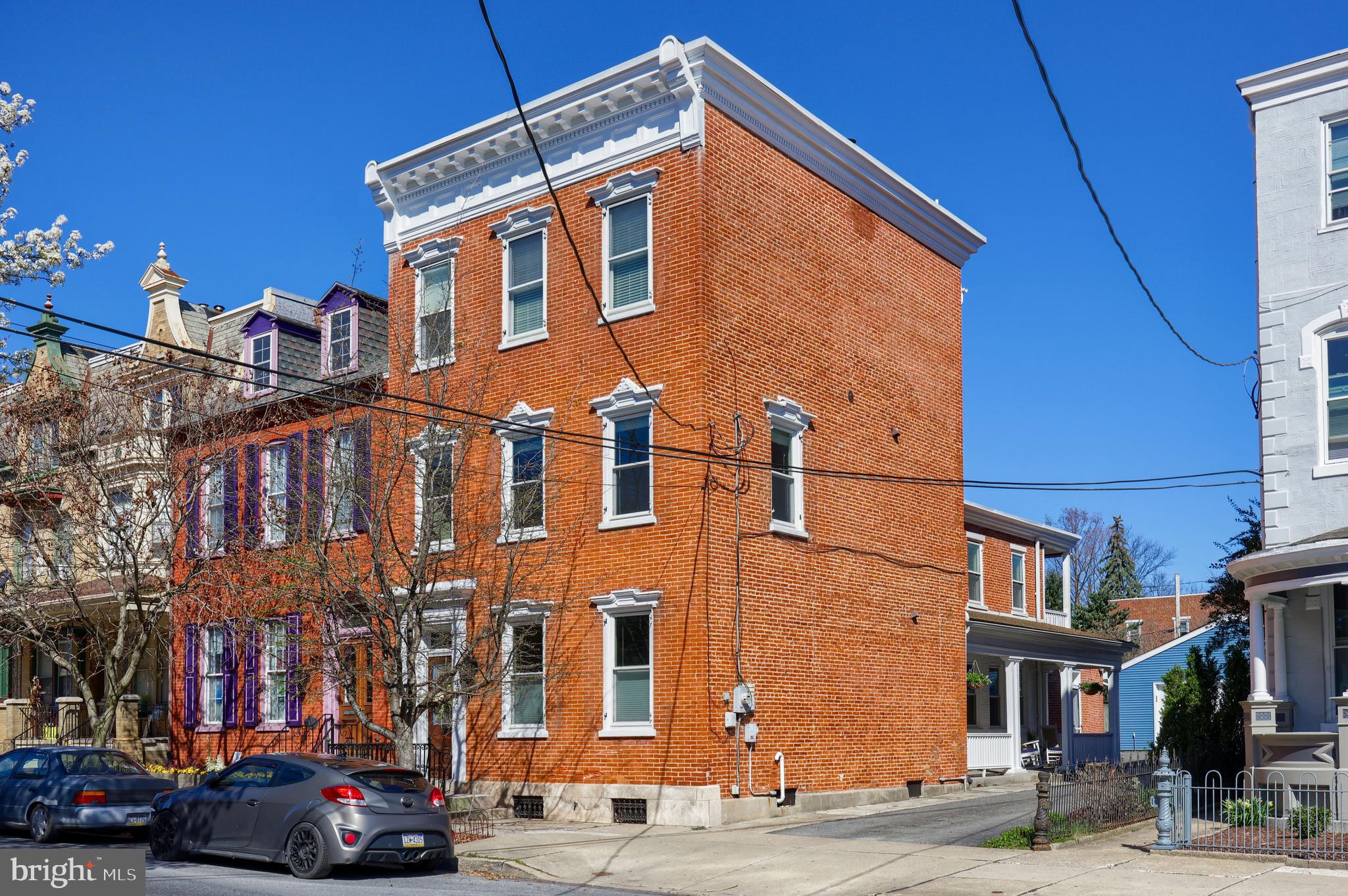 LANCASTER NORTHWEST - Residential