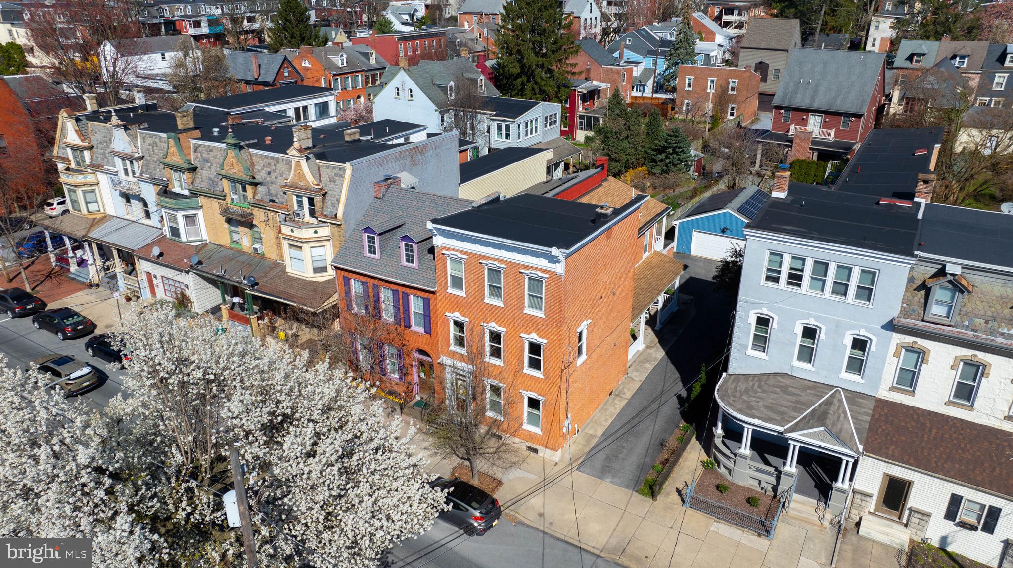 LANCASTER NORTHWEST - Residential