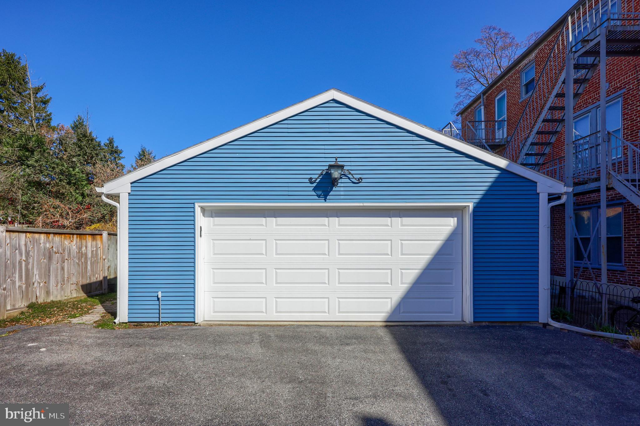 LANCASTER NORTHWEST - Residential