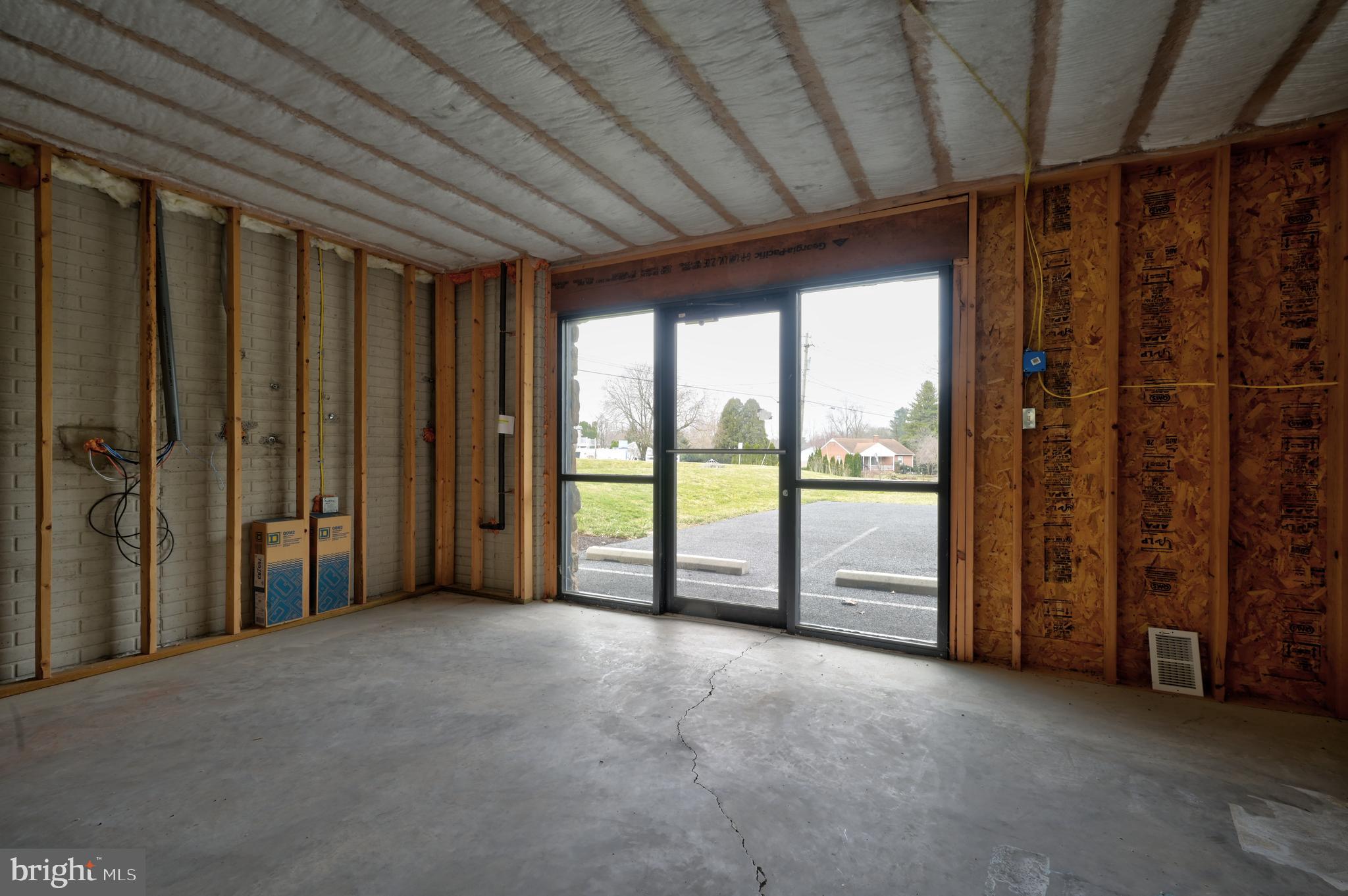 WASHINGTON TWP - Commercial Lease