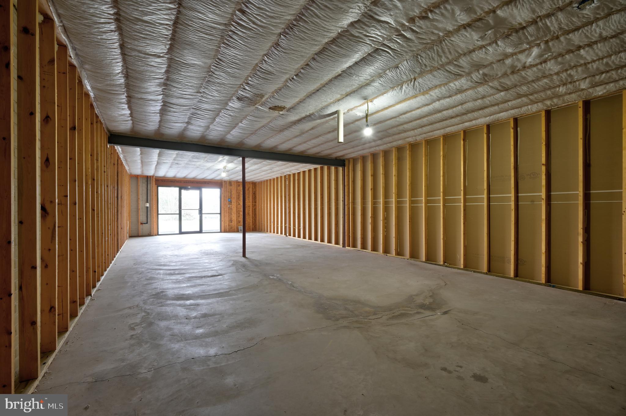 WASHINGTON TWP - Commercial Lease