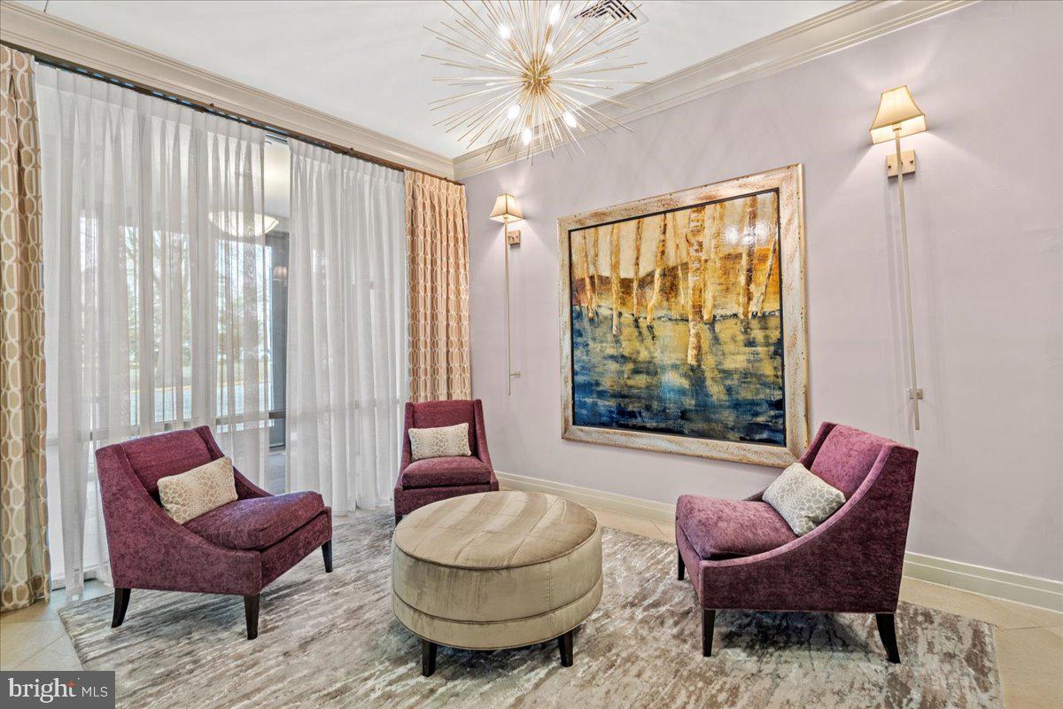 2451 MIDTOWN AVENUE 718