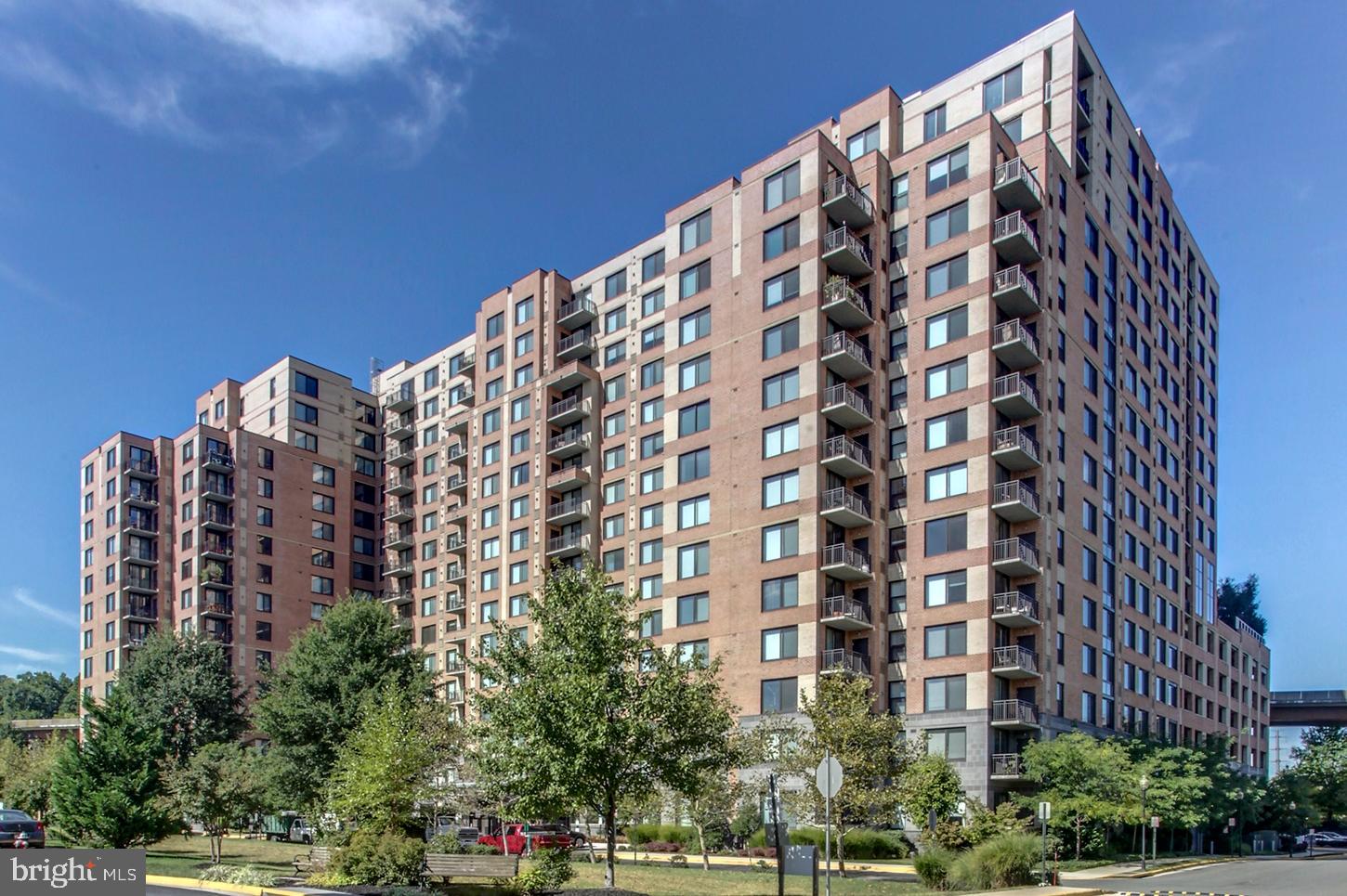 2451 MIDTOWN AVENUE 718