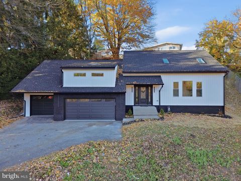 1321 VALLEY VIEW ROAD YORK PA 17403