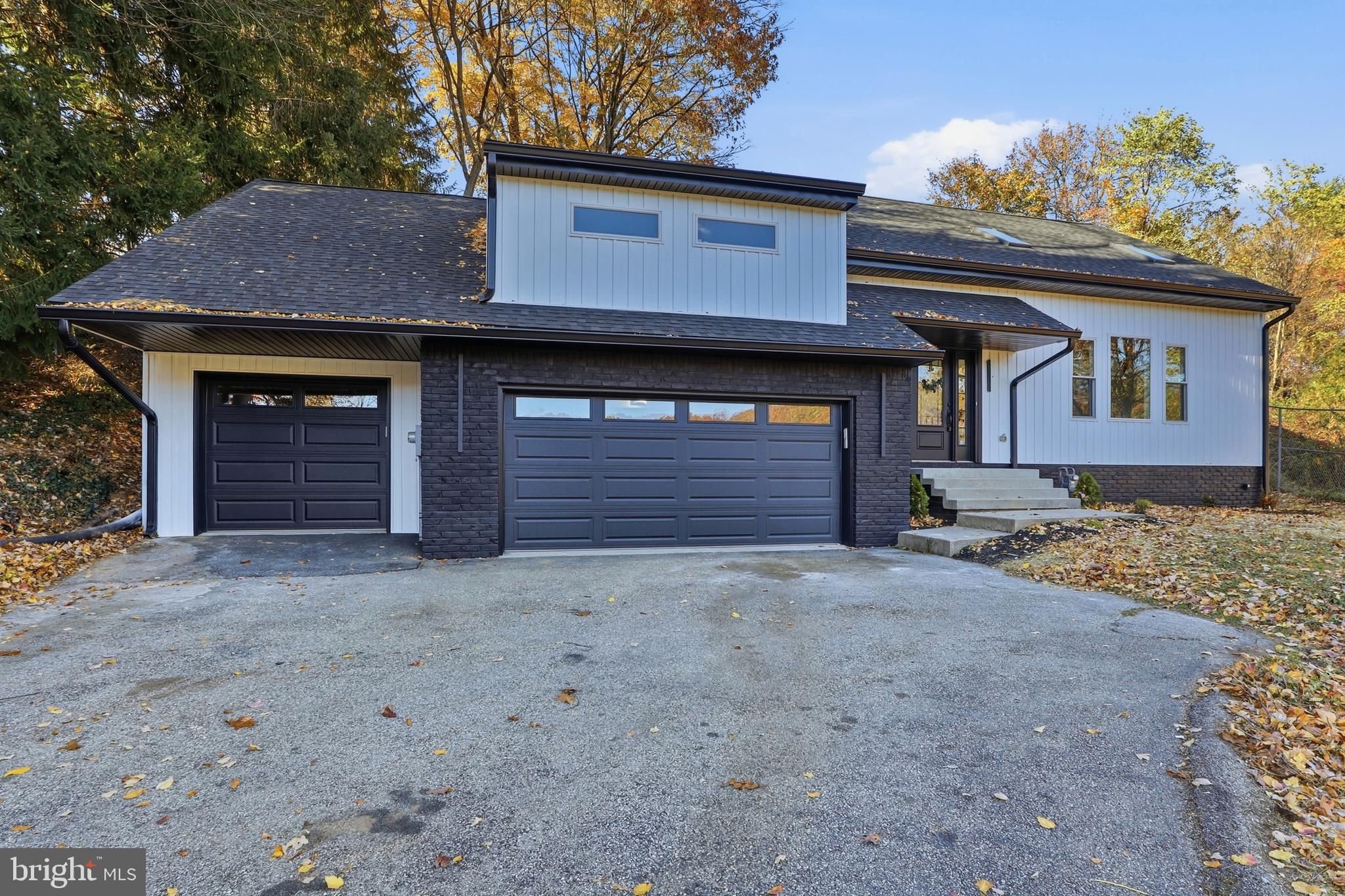 1321 VALLEY VIEW ROAD