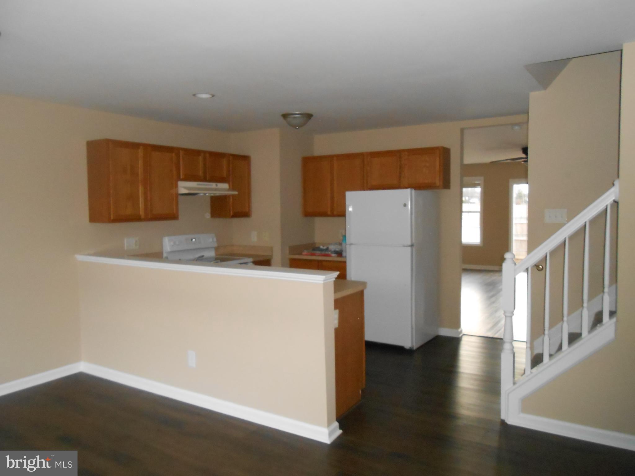 BUNKER HILL TOWNHOMES - Residential