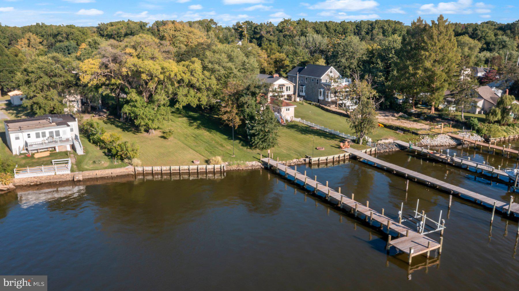 BACK RIVER NECK - Residential