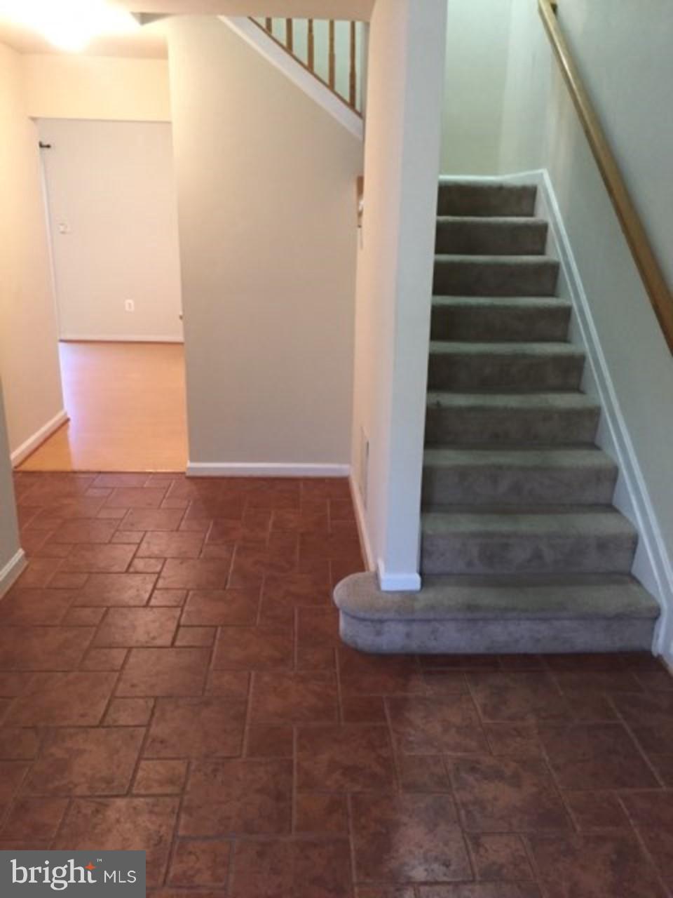 CROFTON VALLEY - Residential Lease