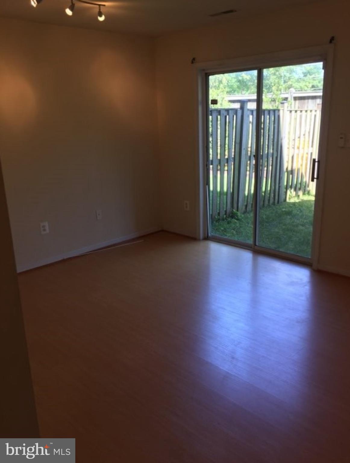 CROFTON VALLEY - Residential Lease