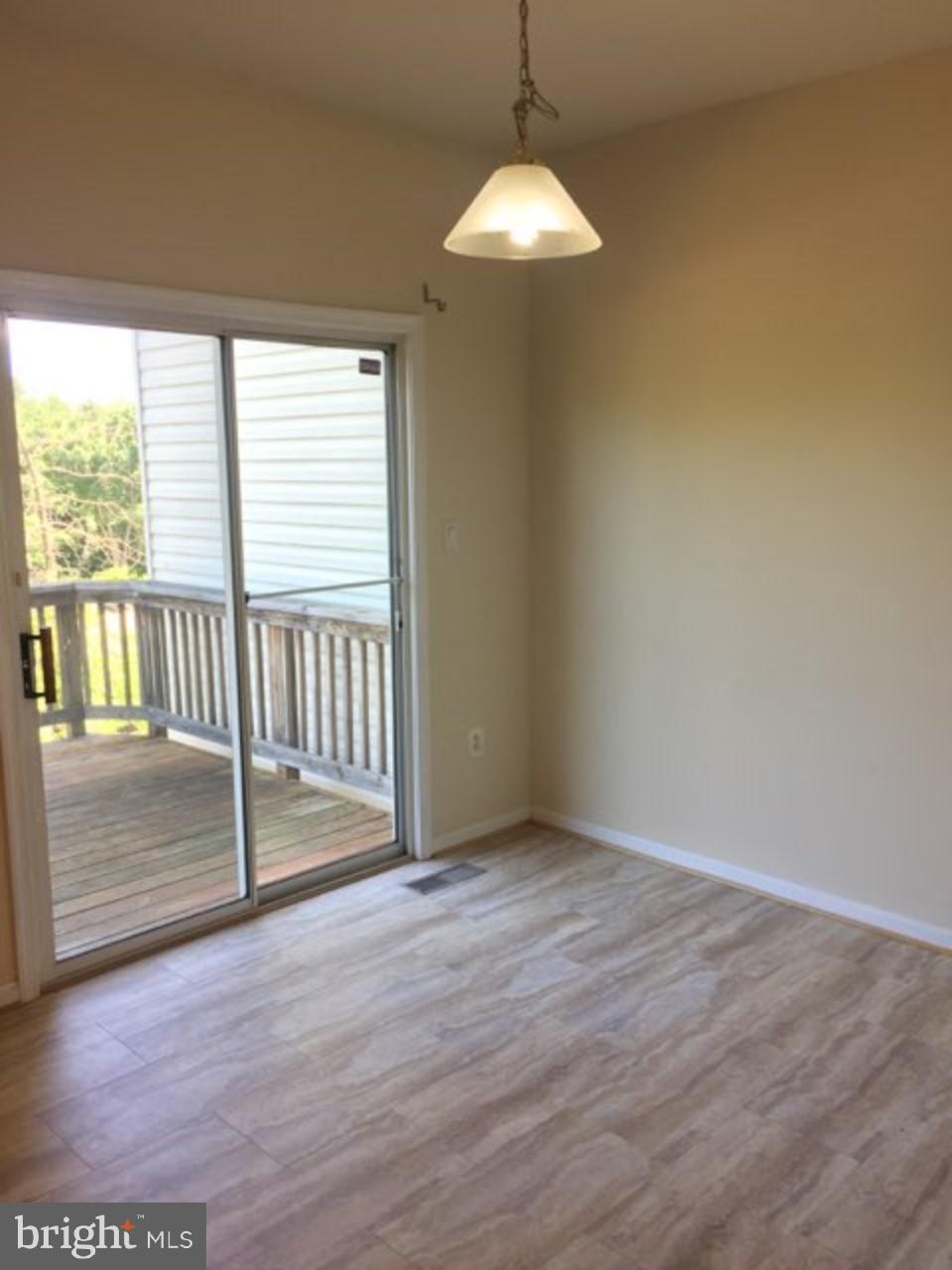 CROFTON VALLEY - Residential Lease