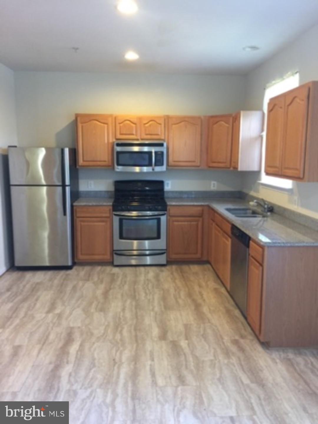 CROFTON VALLEY - Residential Lease