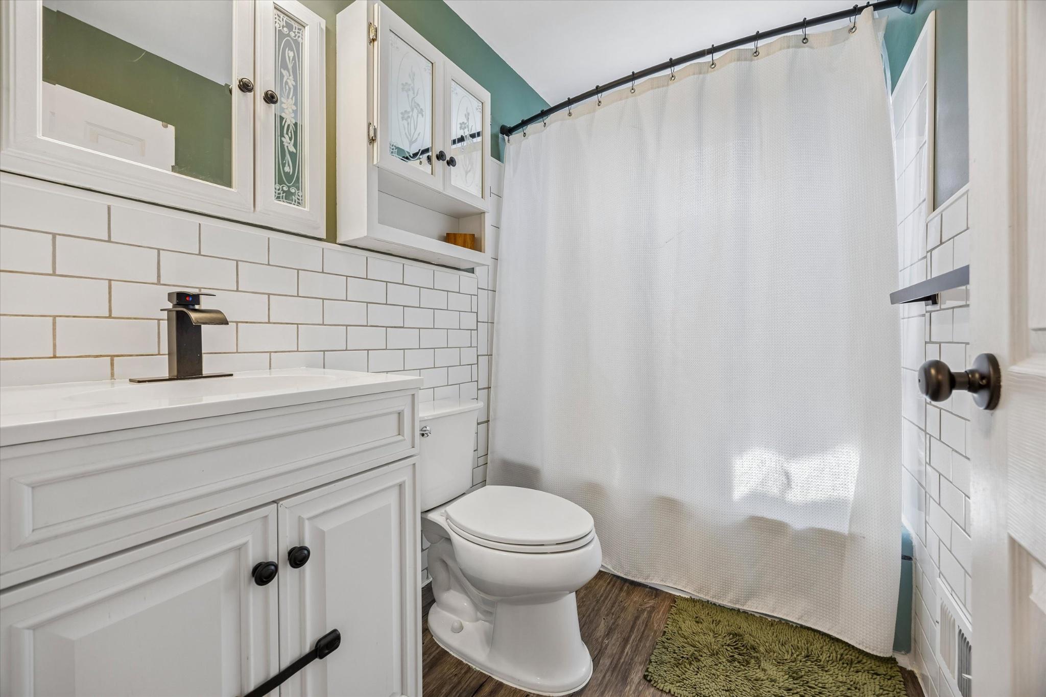 BELMONT TERR - Residential