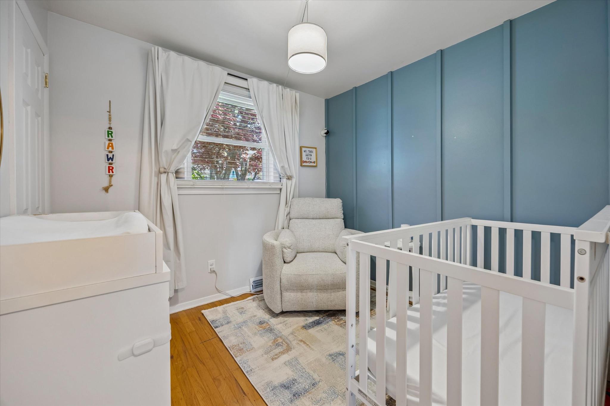 BELMONT TERR - Residential