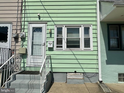 Townhouse For Rent - 116 Tindall Avenue<br/> HAMILTON, NJ 08610