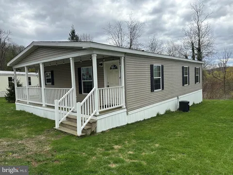 22 Apache Run, Barto, PA MLS: PABK2052930