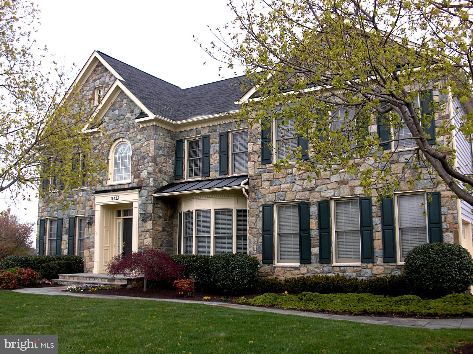 KINGS CROSSING - Residential Lease