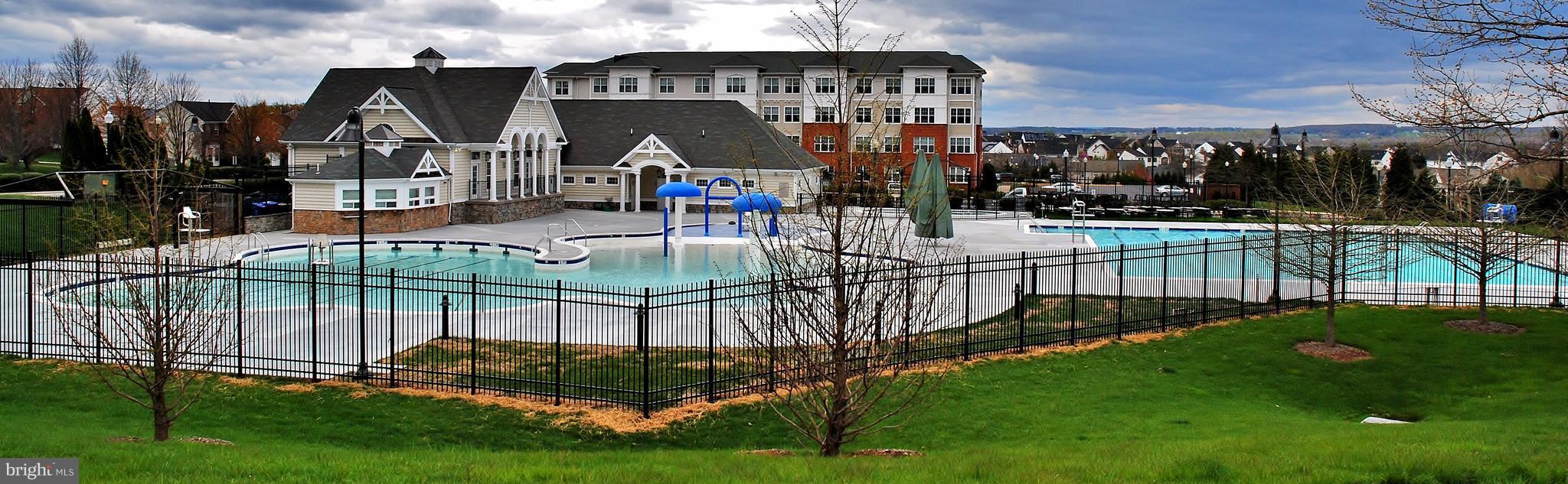 KINGS CROSSING - Residential Lease