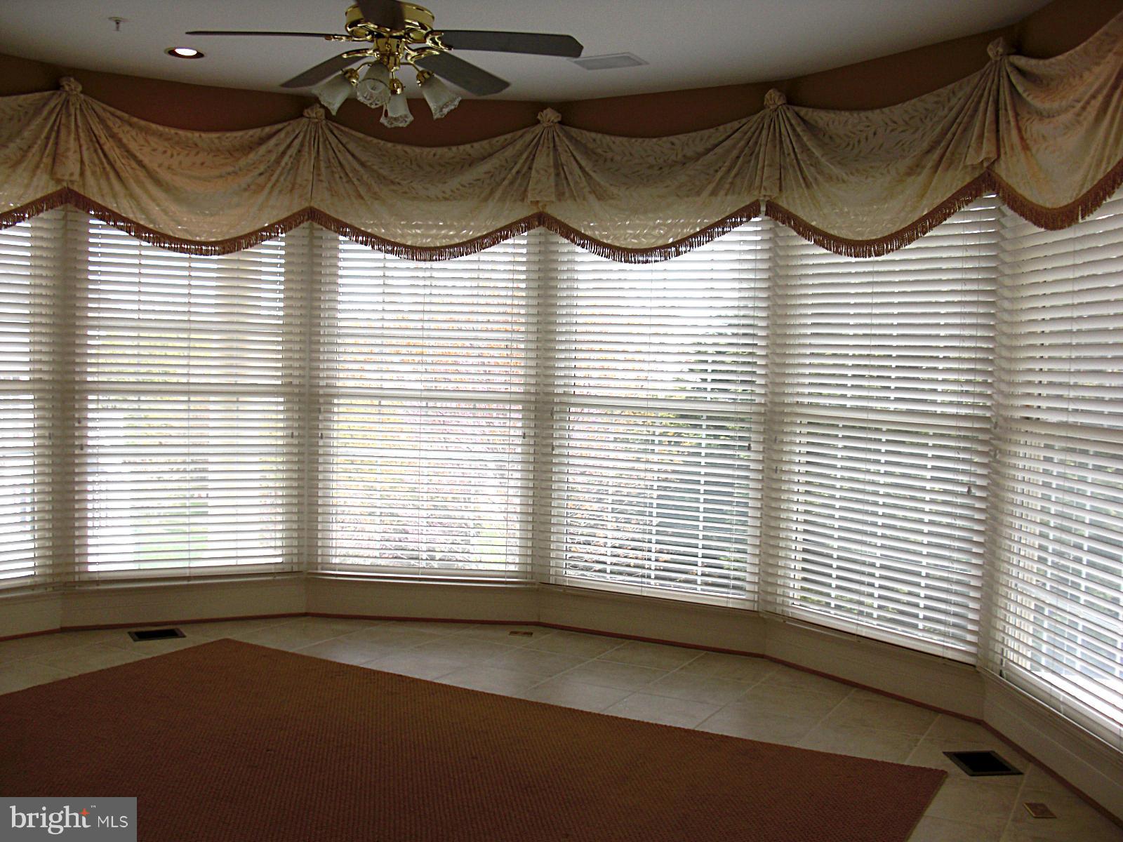 KINGS CROSSING - Residential Lease