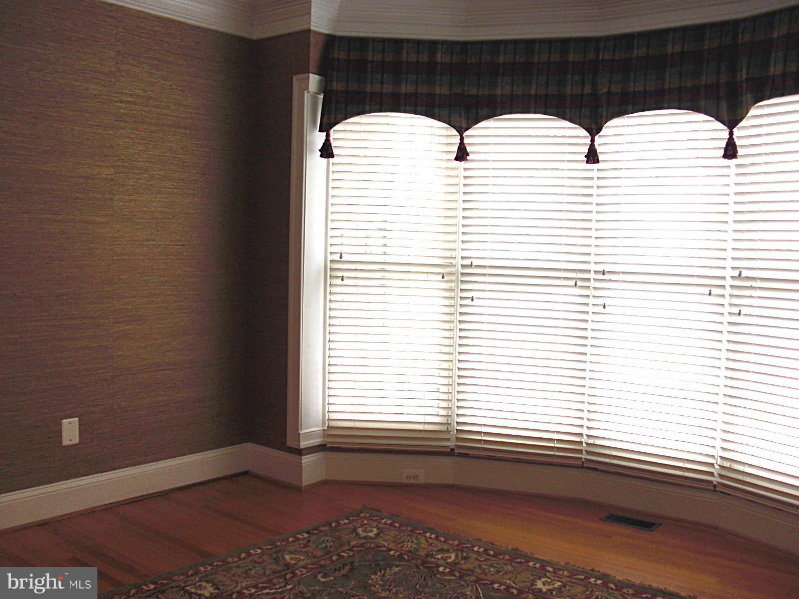 KINGS CROSSING - Residential Lease