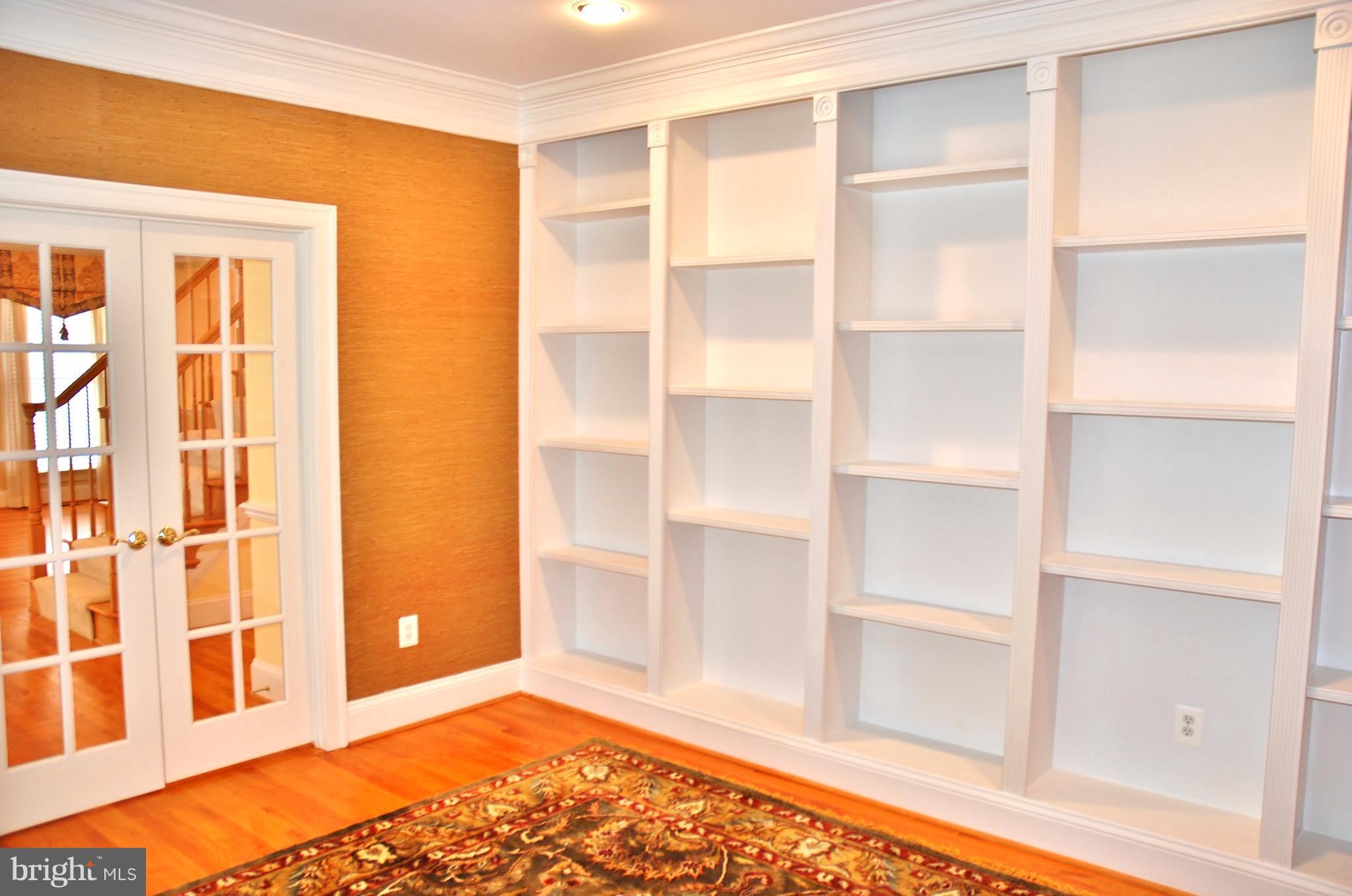 KINGS CROSSING - Residential Lease