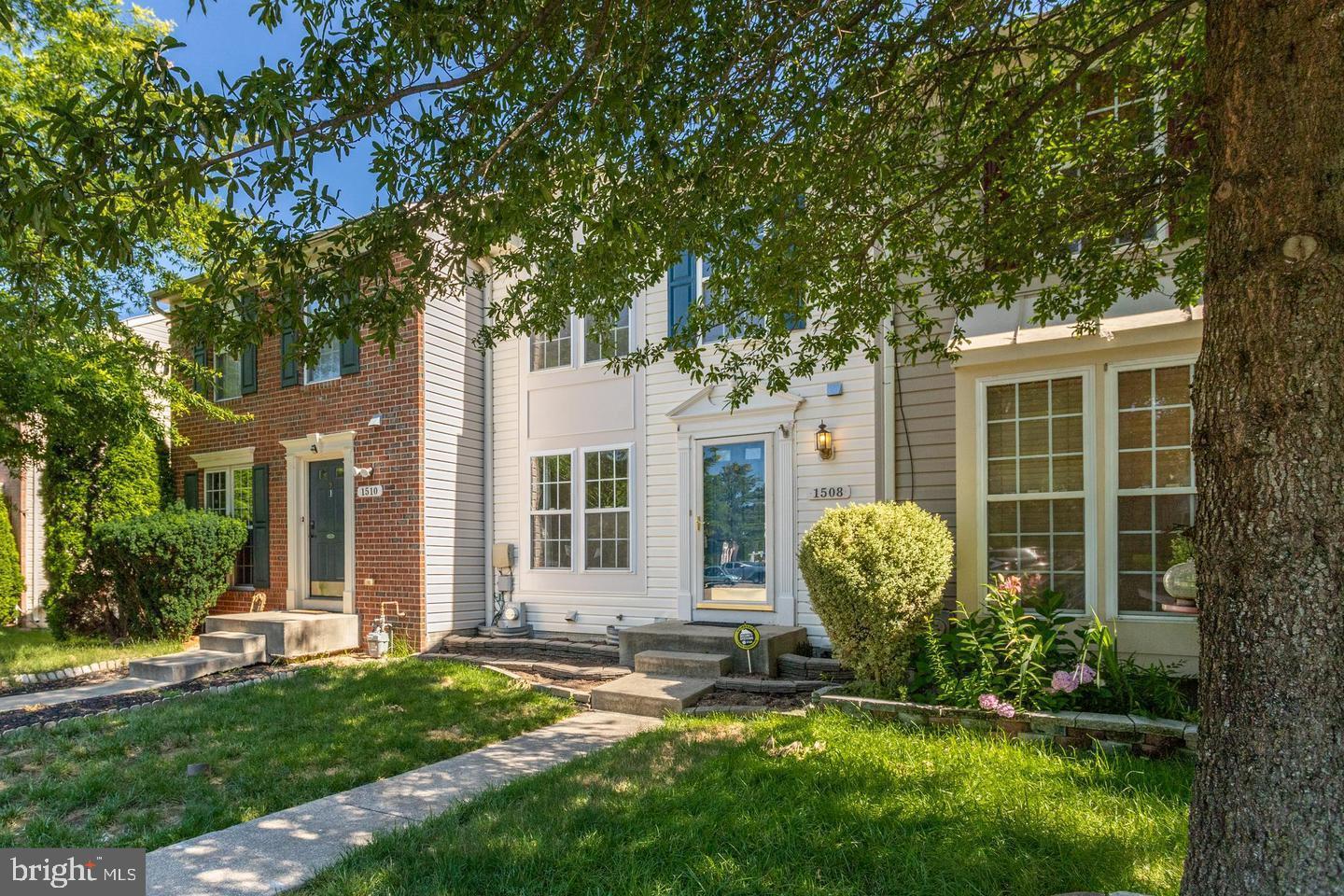 1508 FALLING BROOK COURT