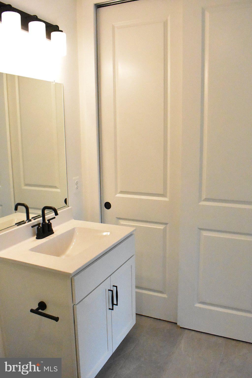 9604 BLUE ASH ALLEY