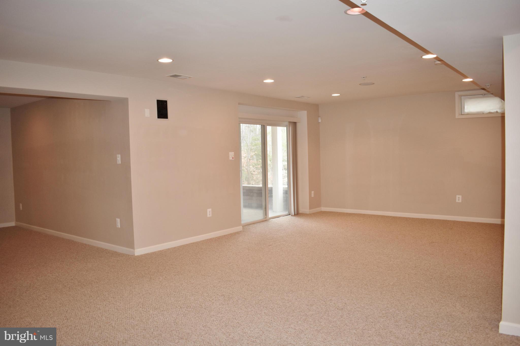 CHARLES CROSSING - Residential Lease