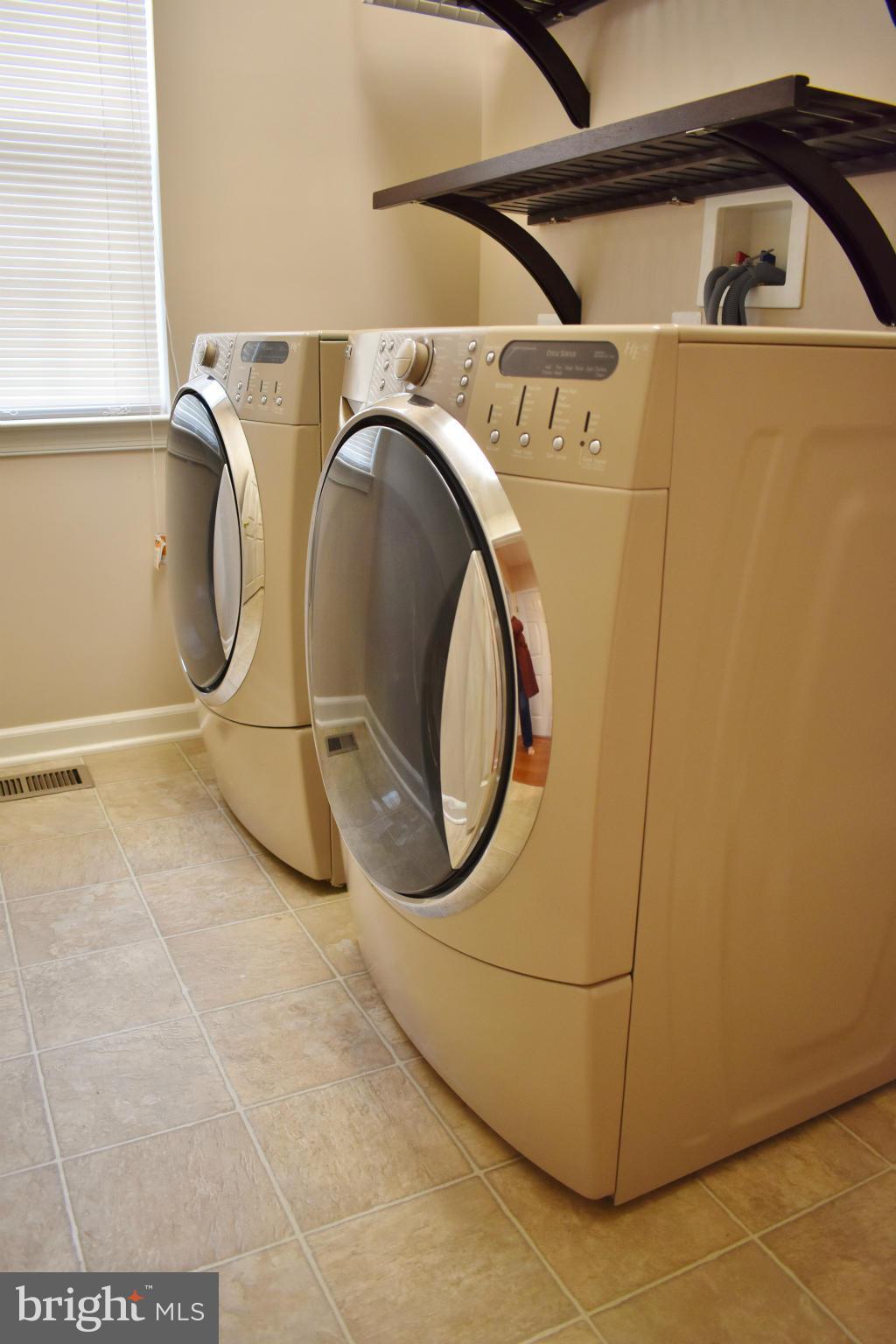 CHARLES CROSSING - Residential Lease