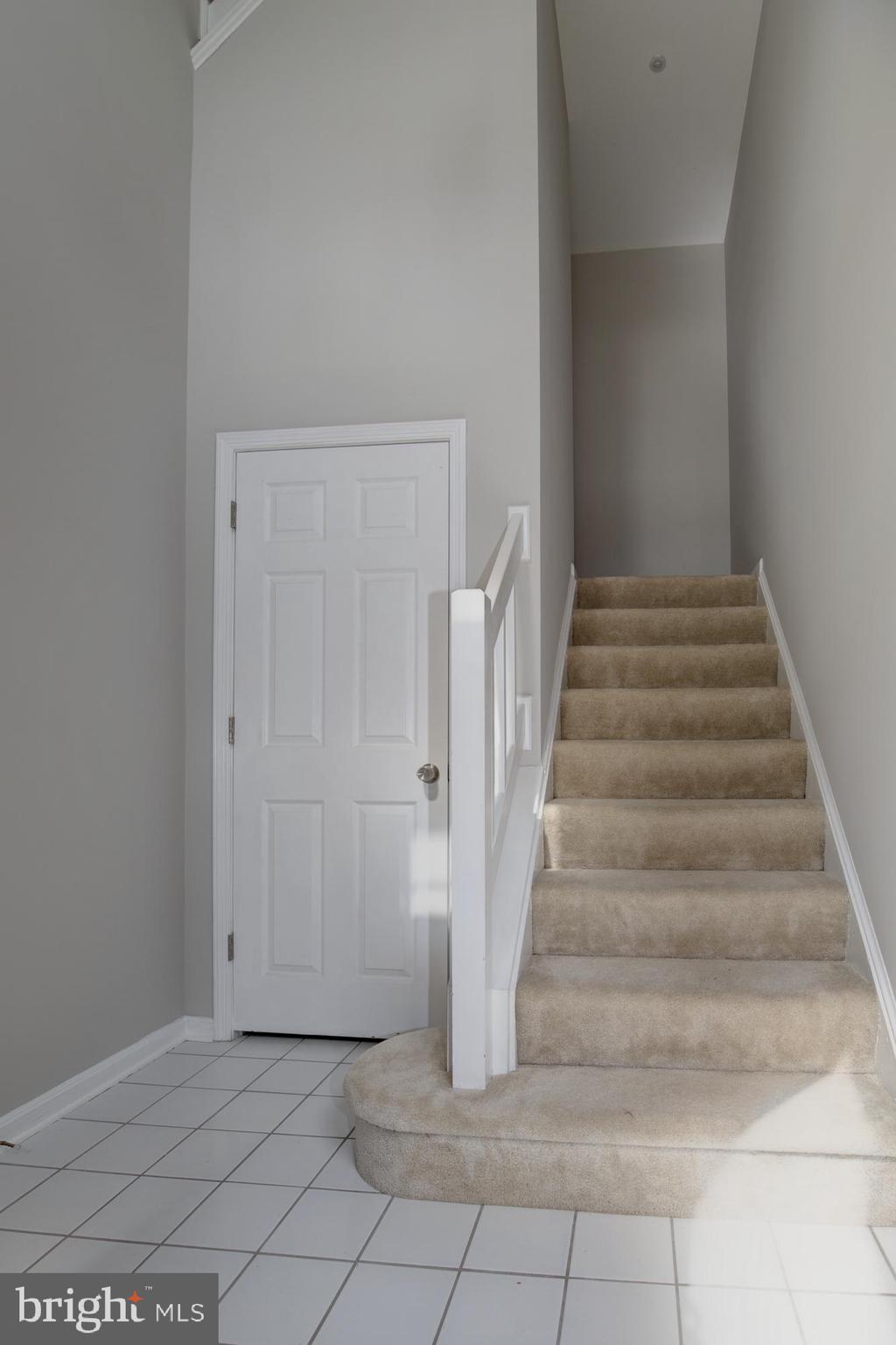 ETON SQUARE - Residential