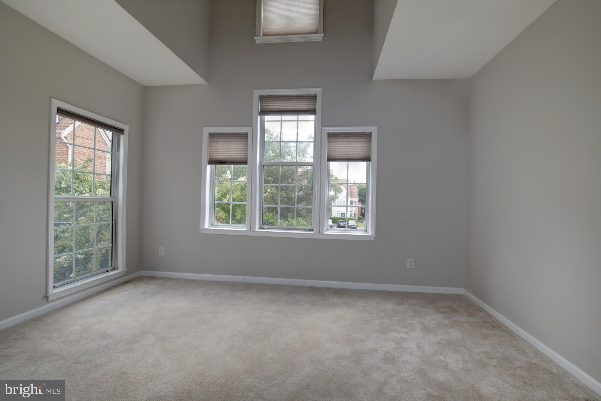 ETON SQUARE - Residential