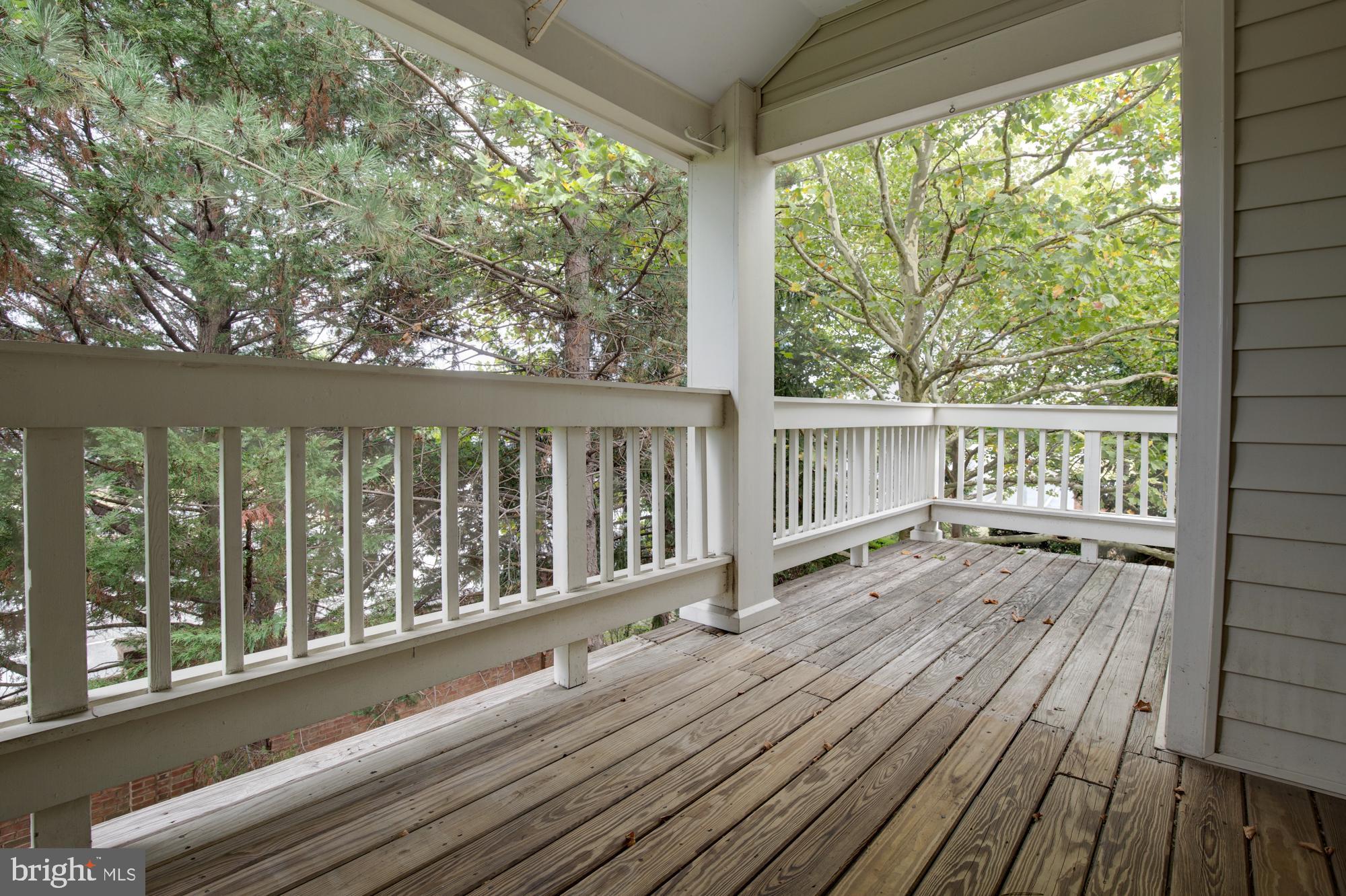 ETON SQUARE - Residential