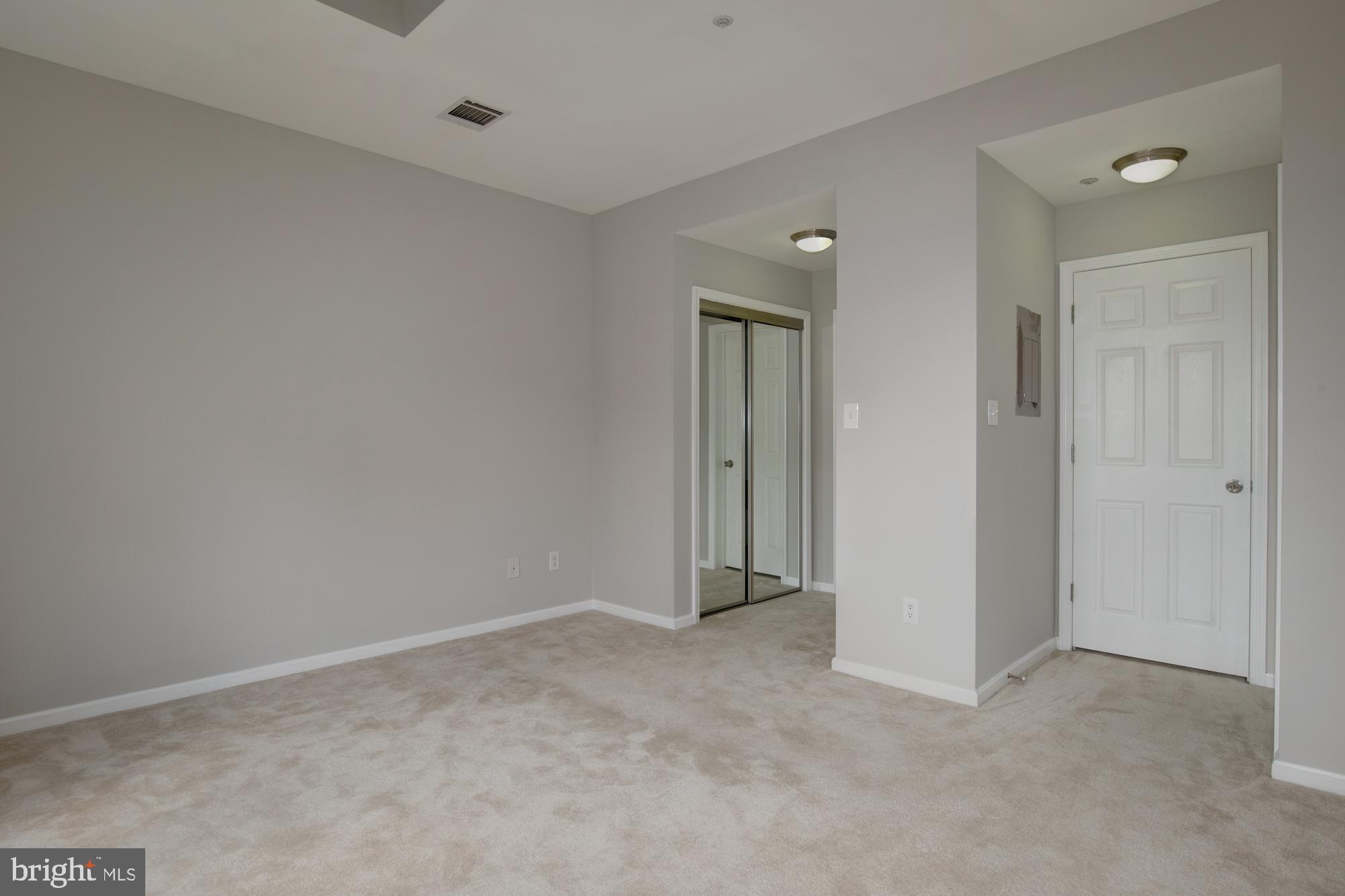 ETON SQUARE - Residential