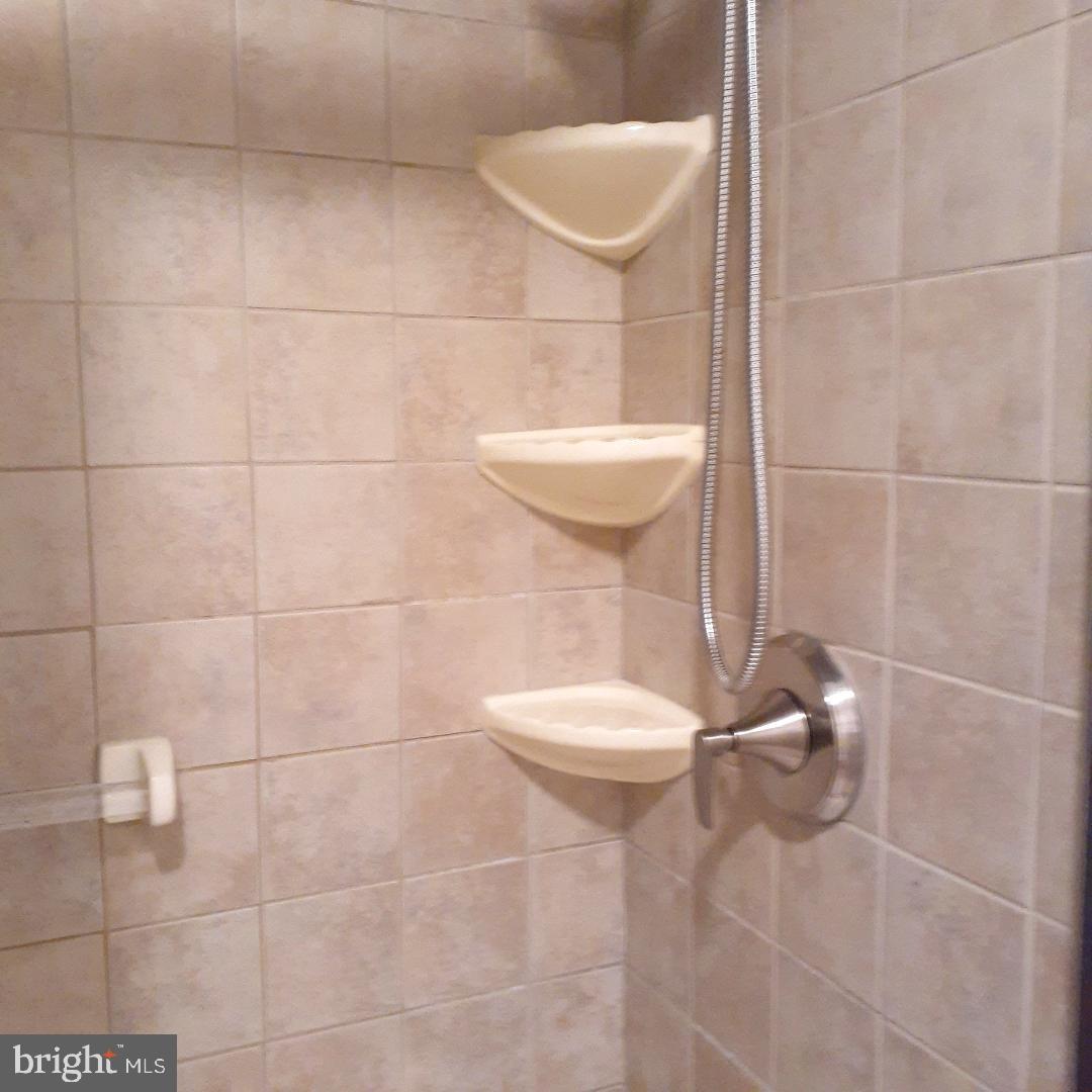 NEW PHILADELPHIA - Residential