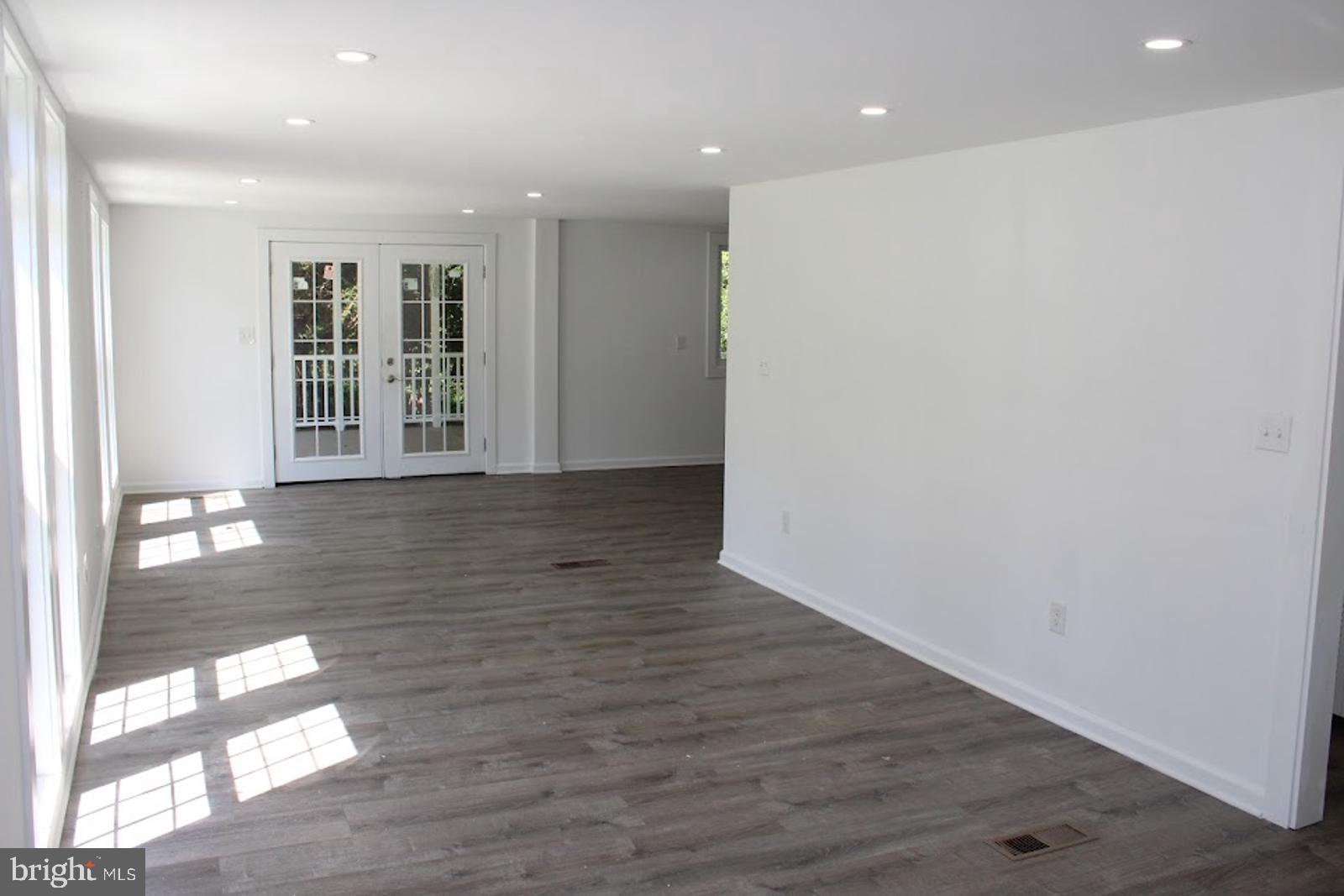 FOUR SEASONS MHP - Residential