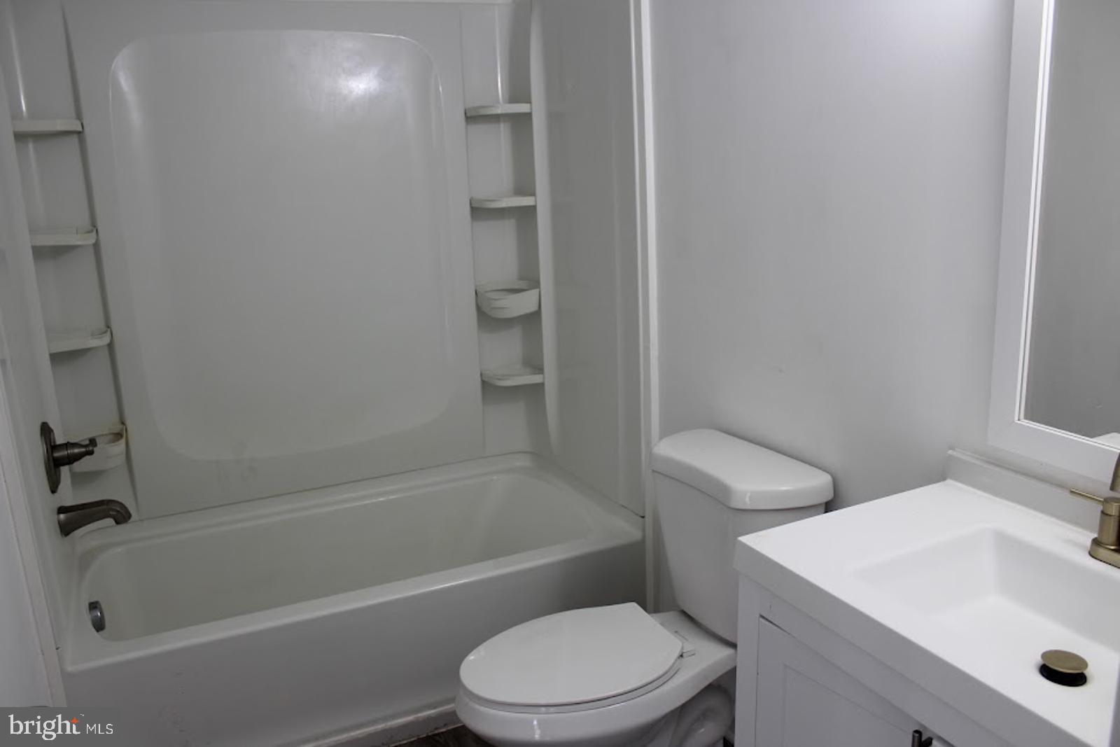 FOUR SEASONS MHP - Residential