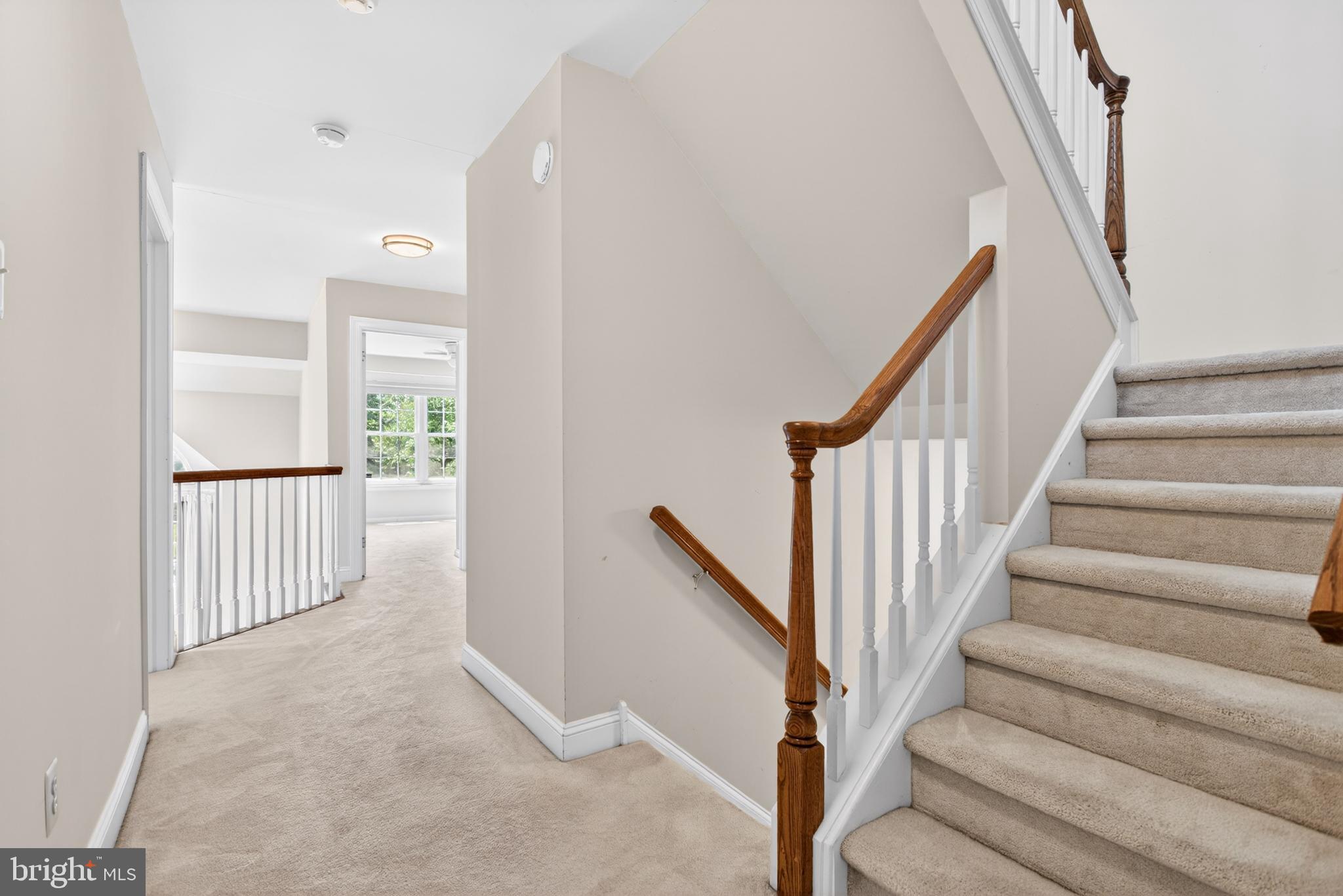 WILLIAMSBURG VILLA - Residential