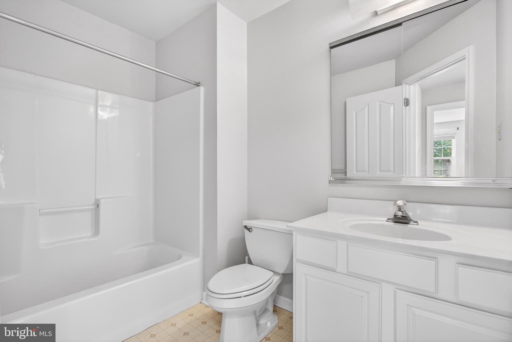 WILLIAMSBURG VILLA - Residential