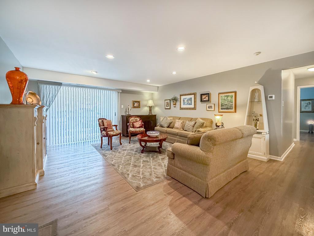 72105 DELAIRE LANDING ROAD 00
