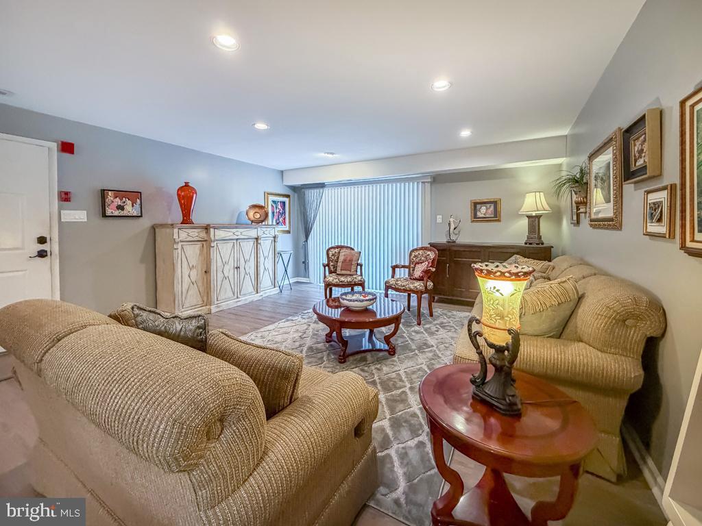 72105 DELAIRE LANDING ROAD 00