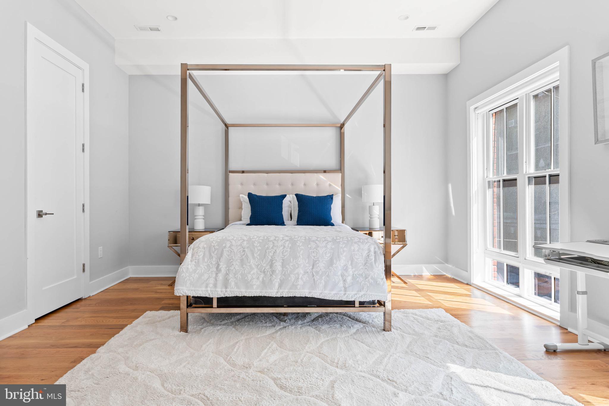 FAIRMOUNT - Residential