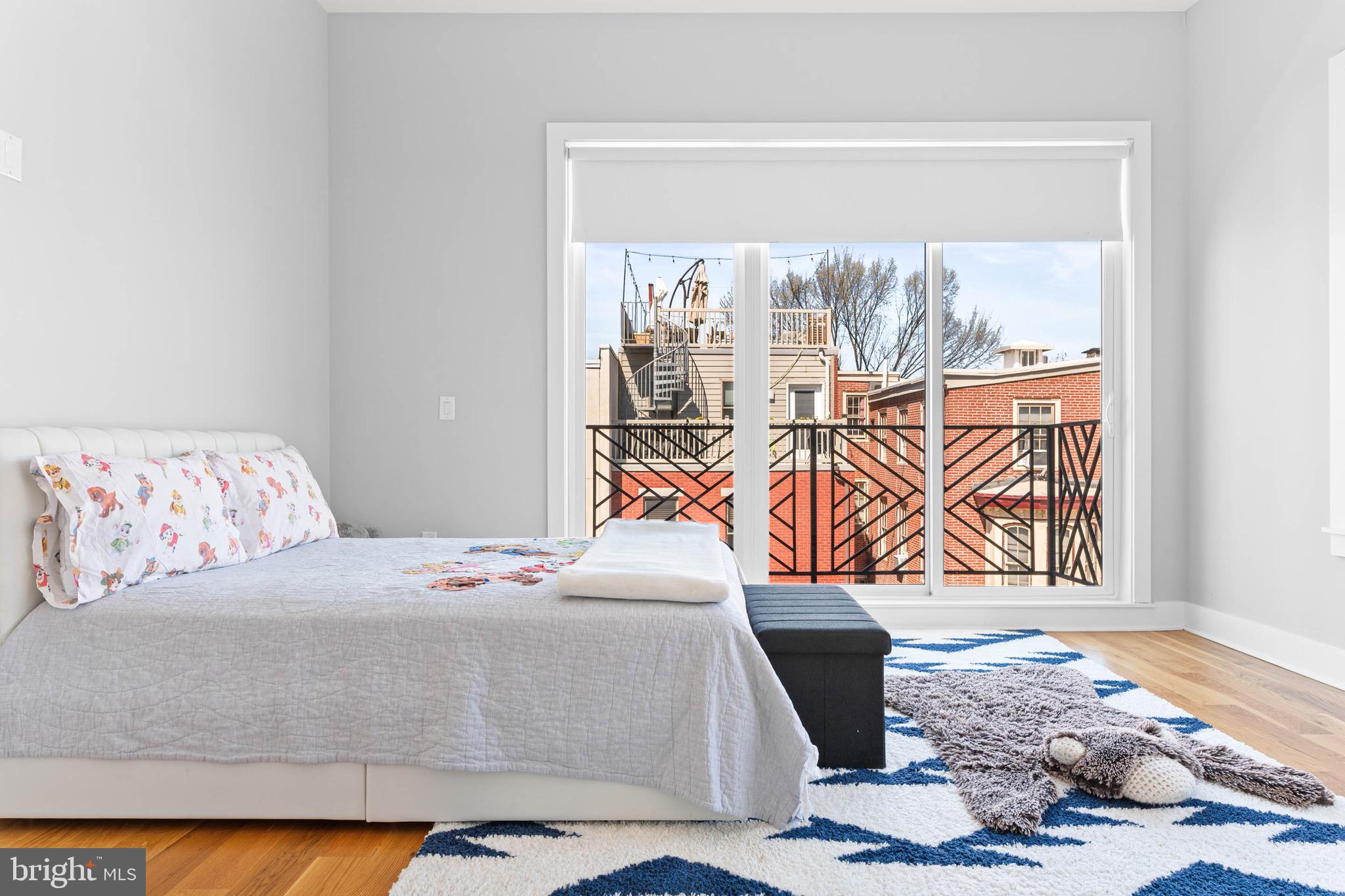 FAIRMOUNT - Residential