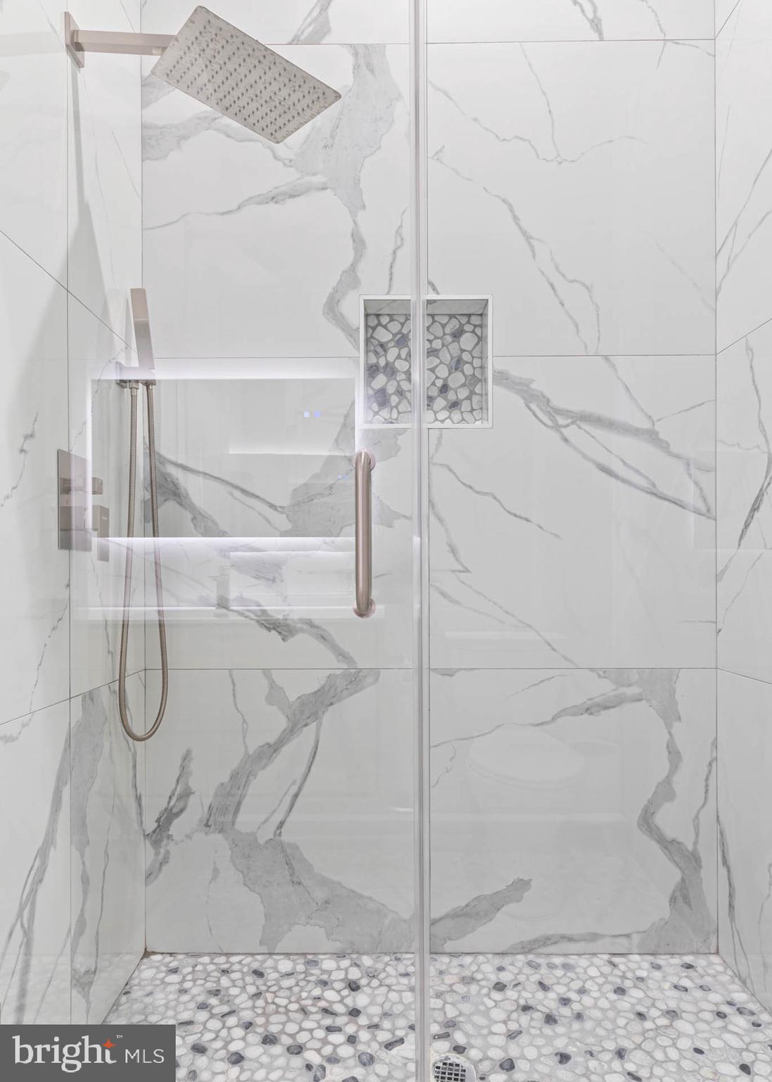 FAIRMOUNT - Residential