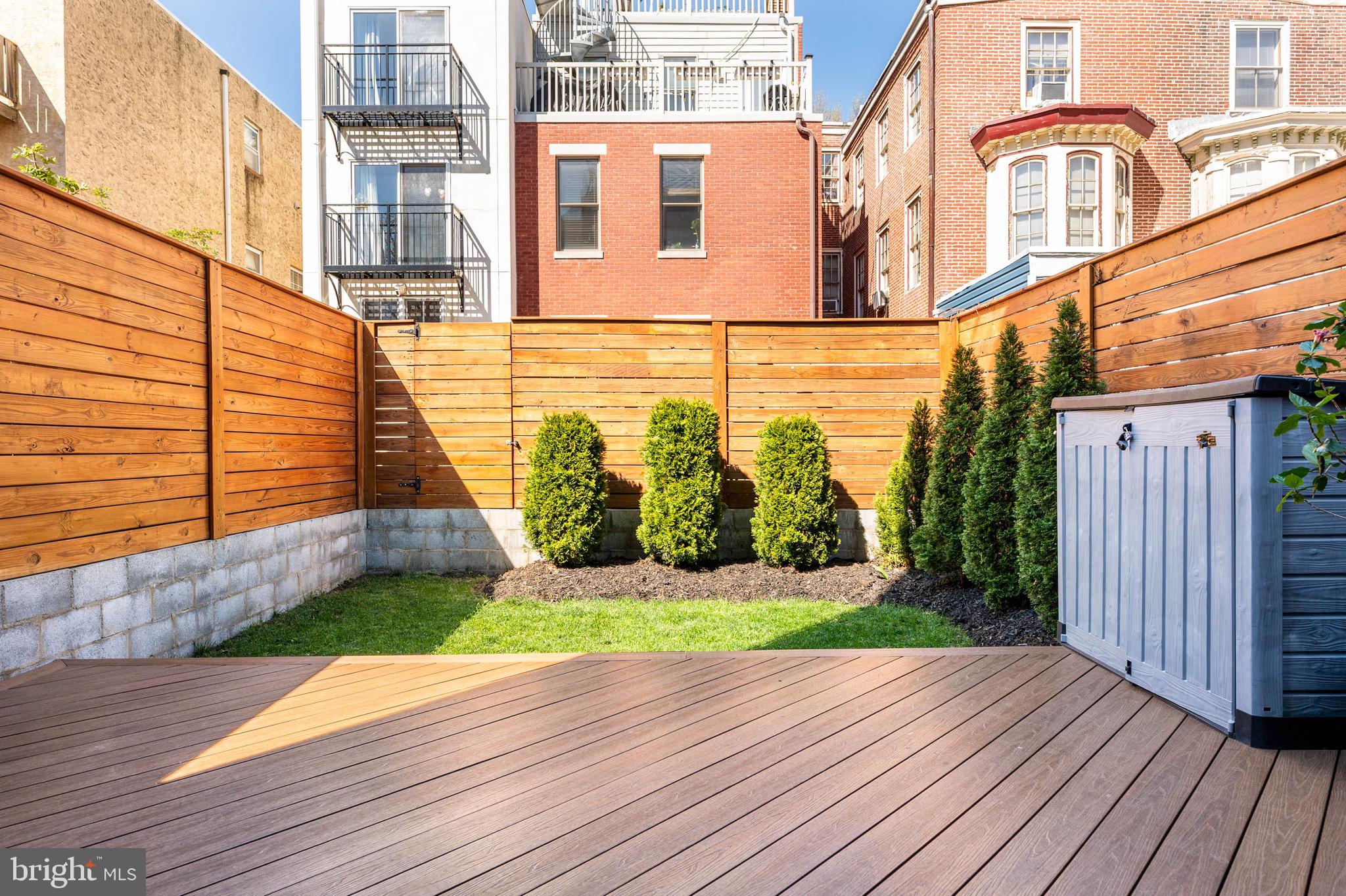 FAIRMOUNT - Residential