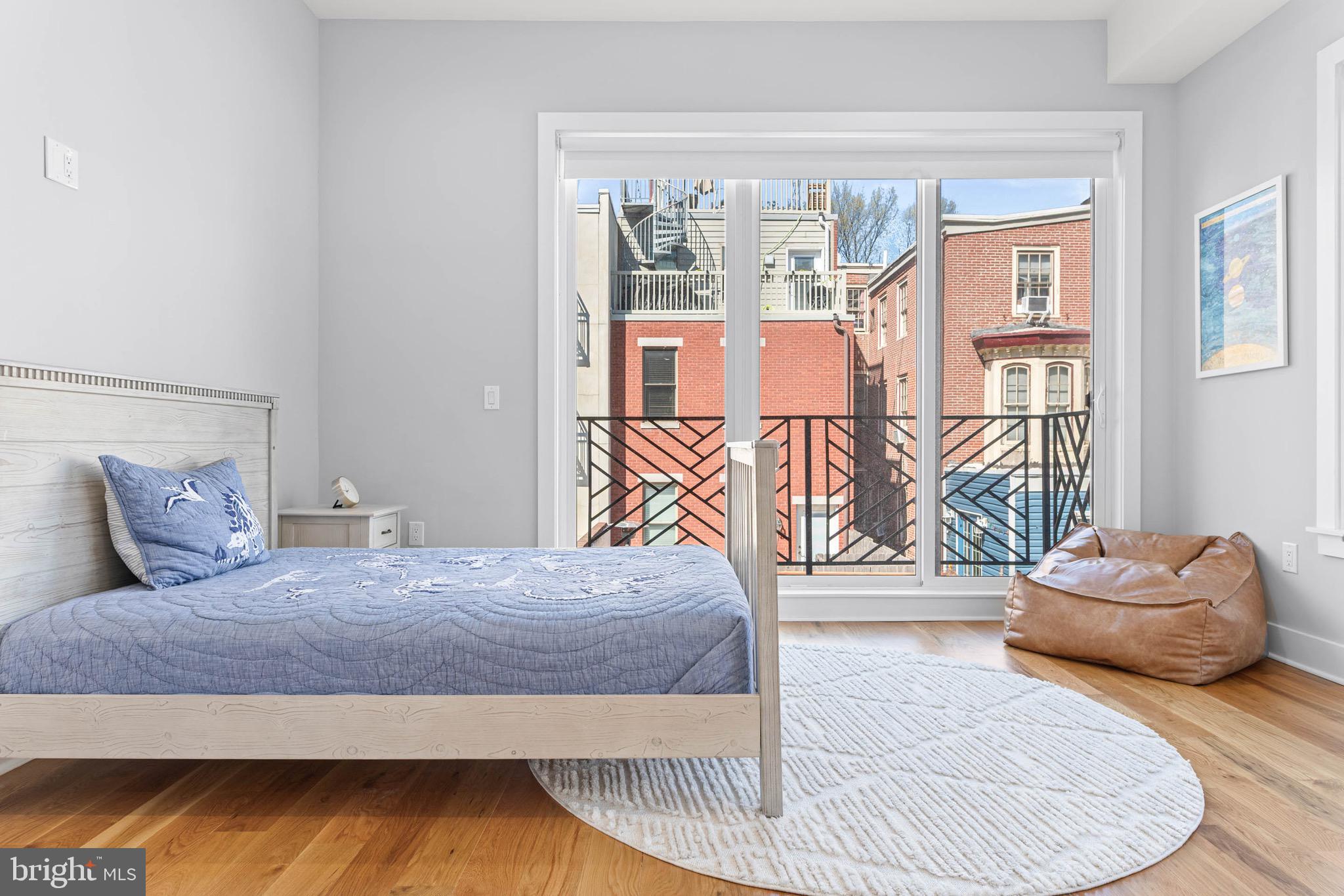 FAIRMOUNT - Residential