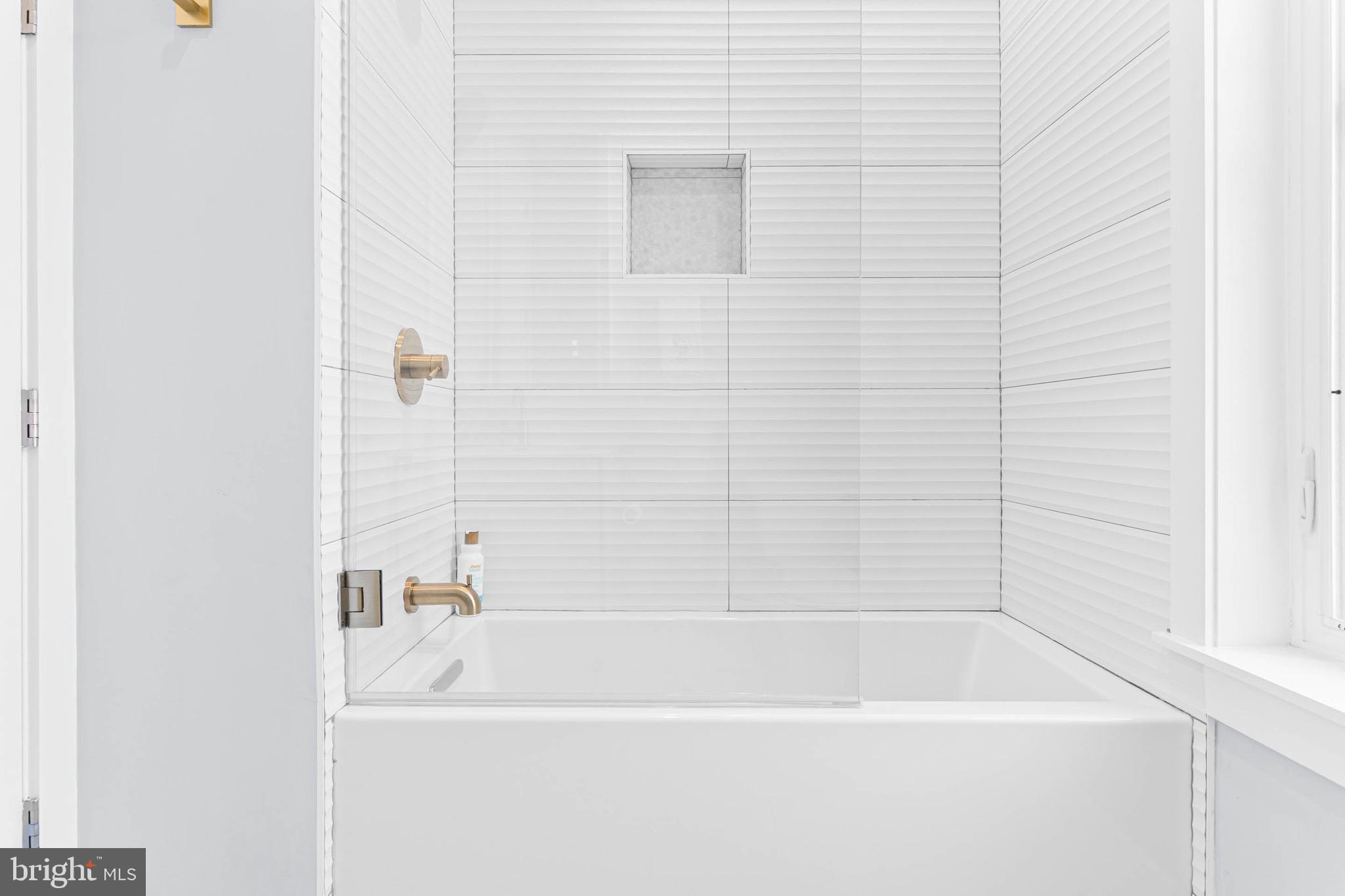 FAIRMOUNT - Residential