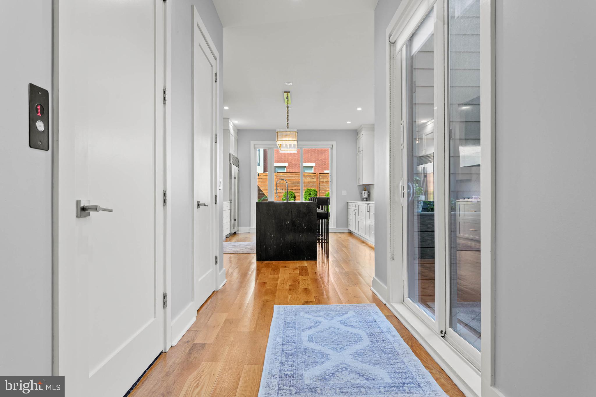 FAIRMOUNT - Residential