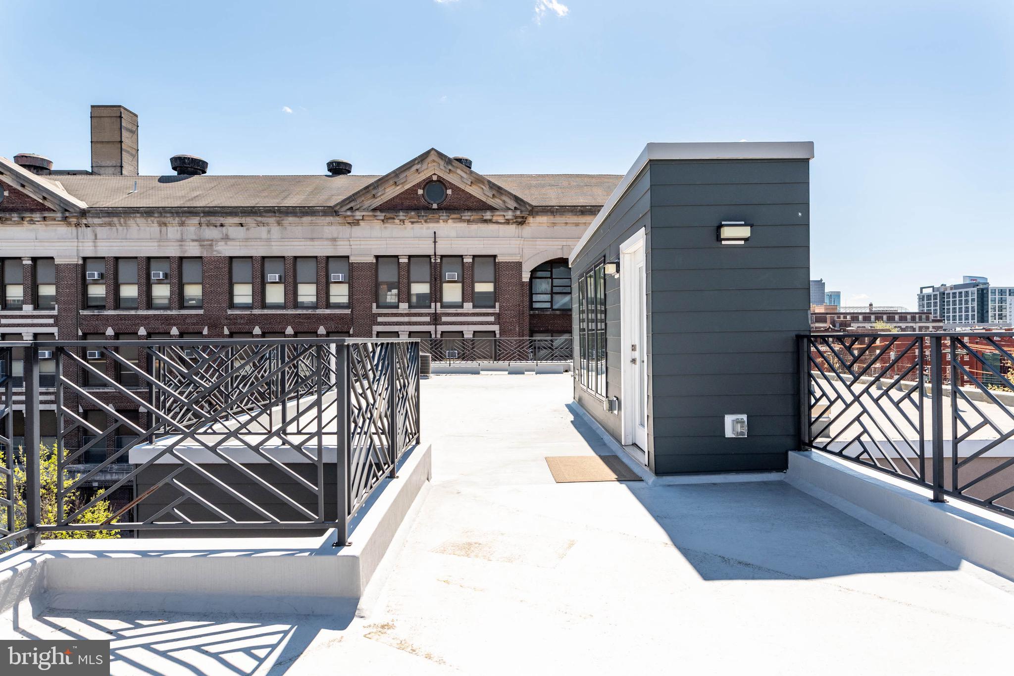 FAIRMOUNT - Residential