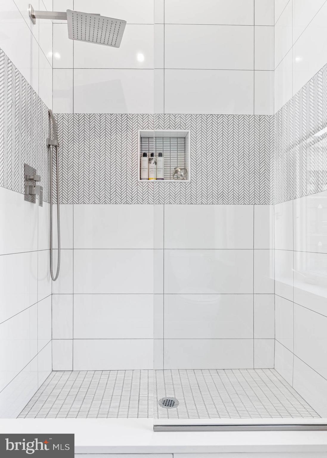 FAIRMOUNT - Residential